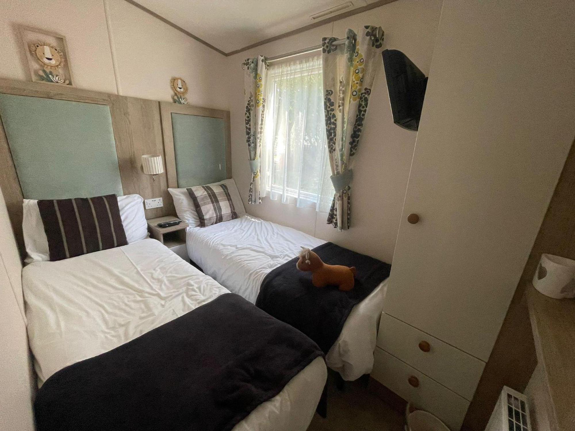 Homely Caravan At Manor Park, Nearby Hunstanton Beach In Norfolk Ref 23039T Экстерьер фото